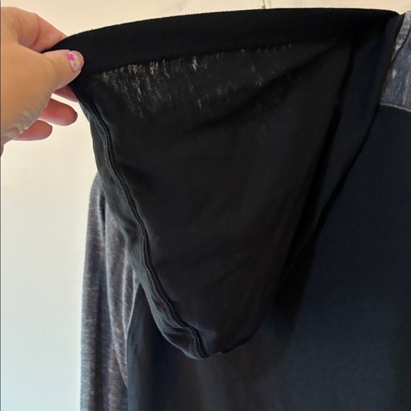 Black and Gray Women's Hoodie Size XL Mt Washington New Hampshire - Picture 8 of 8